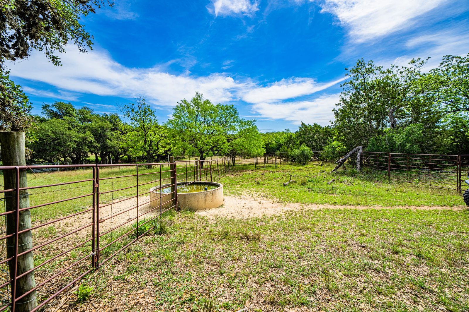 Kendall County Dos Colinas Ranch N of Sisterdale Texas Ranches